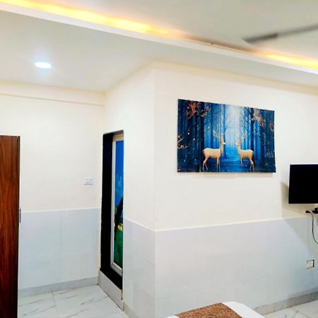 Hotel Small Daddy Plus กาลังกูติ ภายนอก รูปภาพ