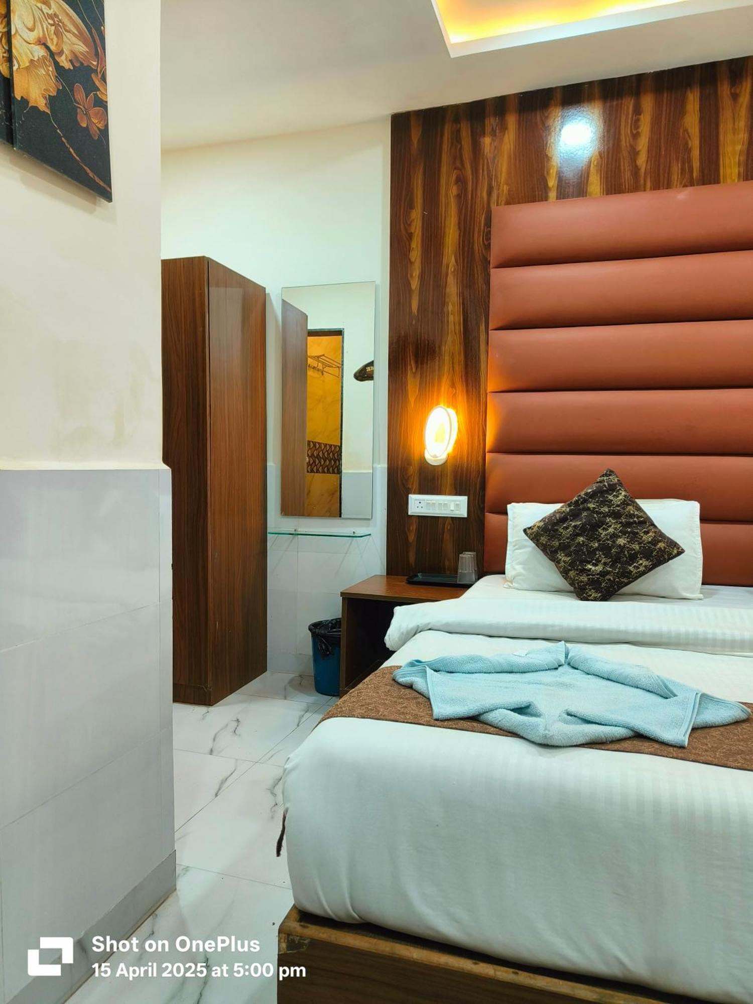 Hotel Small Daddy Plus กาลังกูติ ภายนอก รูปภาพ