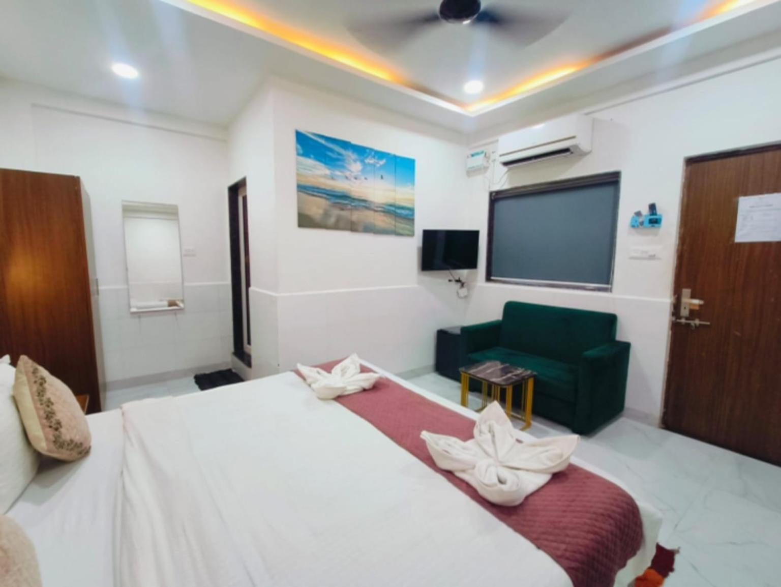 Hotel Small Daddy Plus กาลังกูติ ภายนอก รูปภาพ