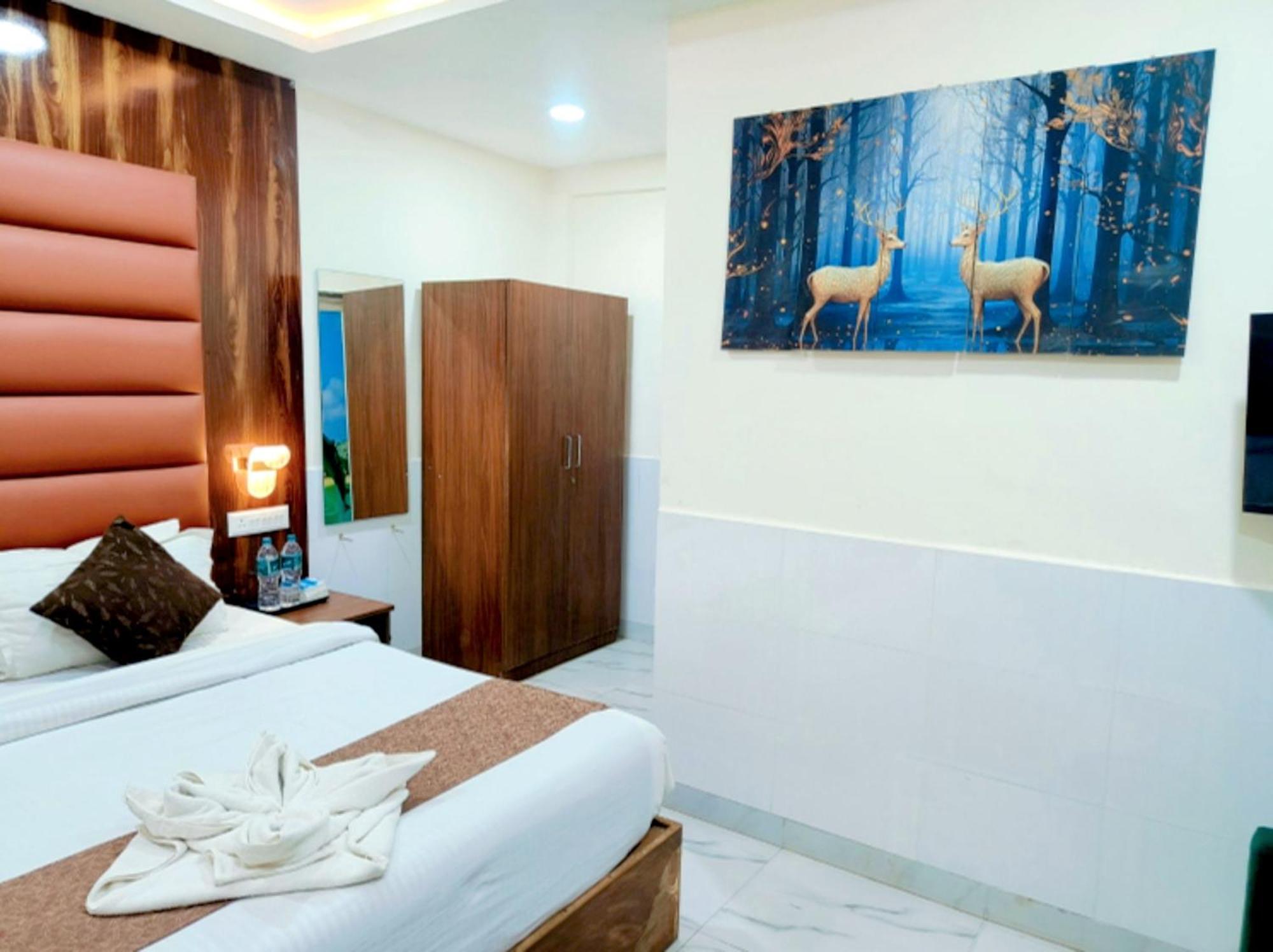 Hotel Small Daddy Plus กาลังกูติ ภายนอก รูปภาพ