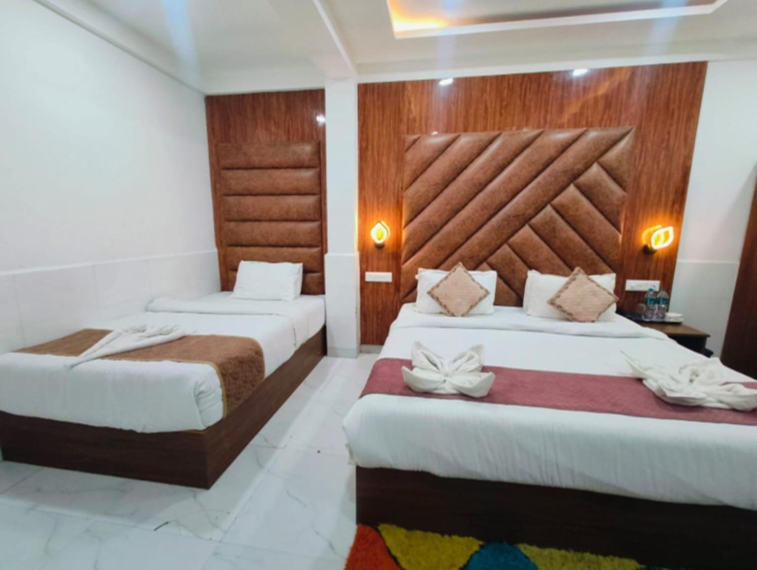 Hotel Small Daddy Plus กาลังกูติ ภายนอก รูปภาพ
