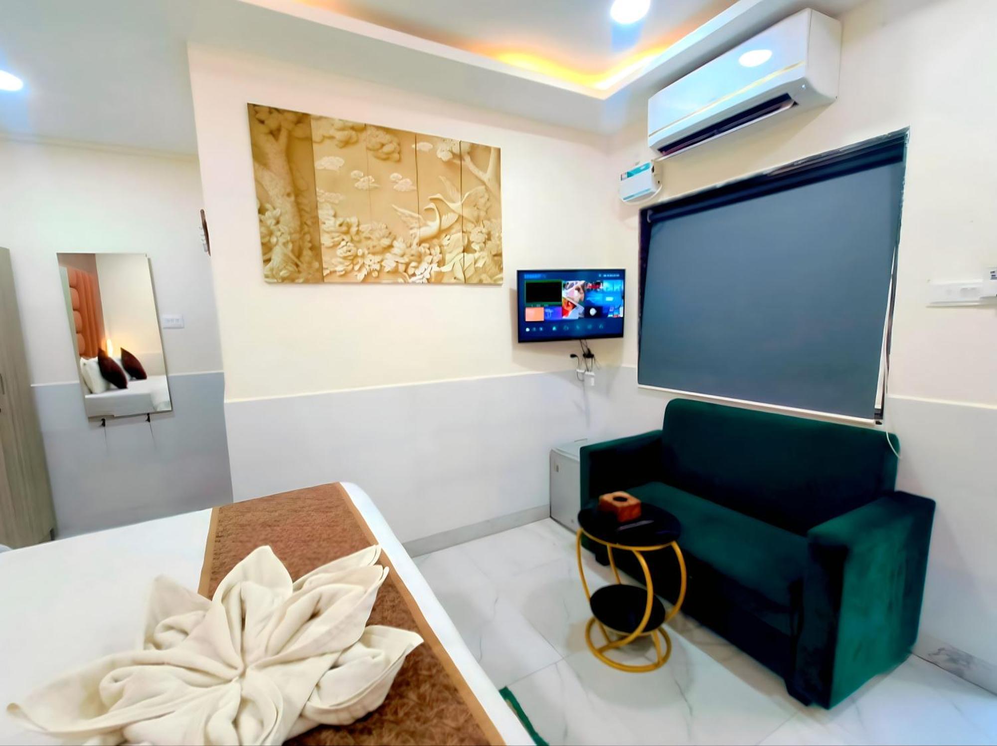 Hotel Small Daddy Plus กาลังกูติ ภายนอก รูปภาพ